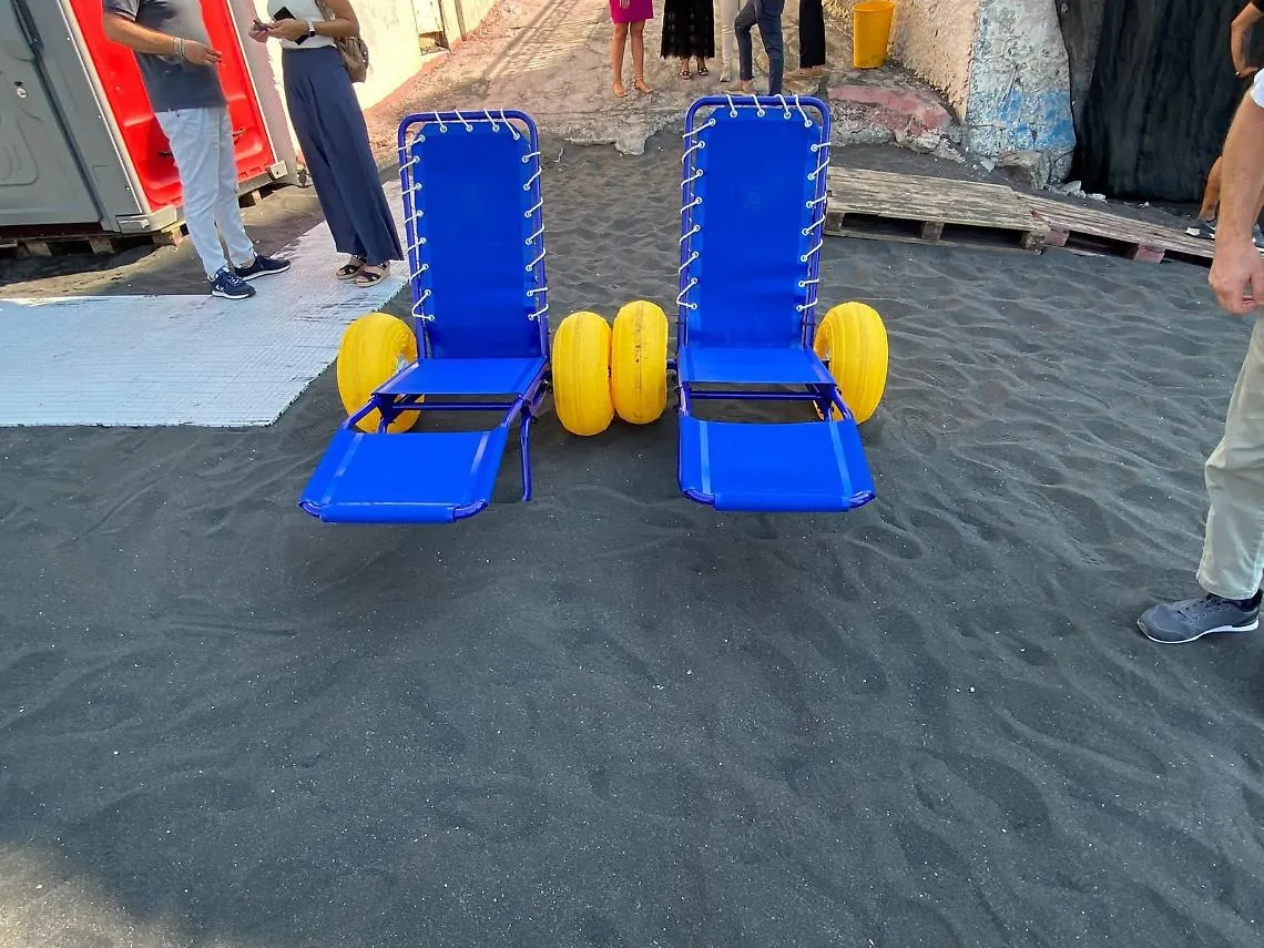 A Torre del Greco il mare è di tutti: via al progetto per spiagge ...