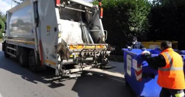 Pozzuoli Waste Workers Protest Over Pay Errors and Wage Cuts